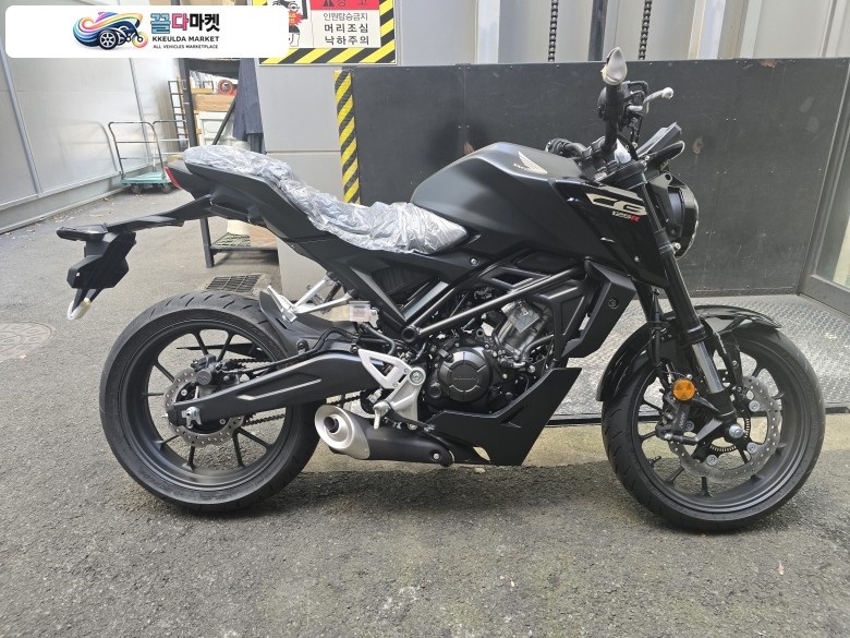 혼다 CB 125 R 2024년식 24년식 CB125 블랙컬러 신차