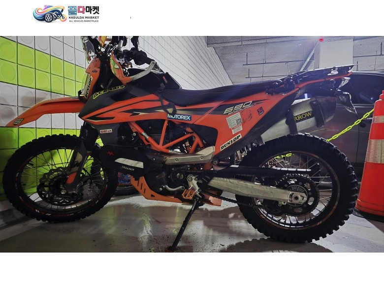 KTM 690 엔듀로 R 2023년식 23년 KTM 690 엔듀로 R 판매 합니다  4400키로