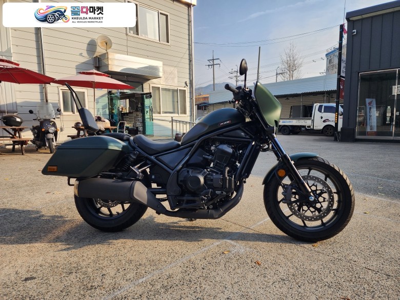 혼다 레블 1100 T DCT 2024년식 [중고]HONDA 혼다 레블1100 DCT  감성 + 퍼포먼스 모두 갖춘 크루저 짧은 주행거리