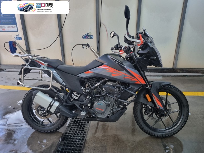 KTM 390 어드벤처 2022년식 KTM 390 어드벤처 2022년식 풀옵션 판매합니다