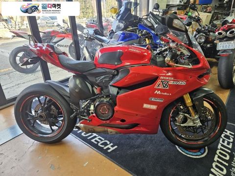 두카티 1199 파니갈레 S 2012년식 2기통의 자존심 파니갈레 1199S