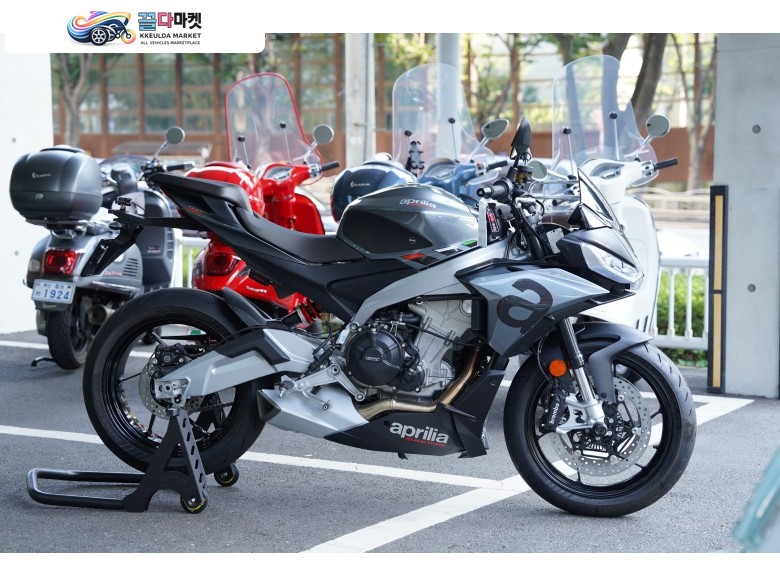 아프릴리아 RS 660 2023년식 aprilia 투오노660 그레이 판매합니다.