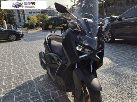 야마하 X 맥스 300 ABS 2024년식 신차급 XMAX300 판매합니다 키로수 8000키로 배달X