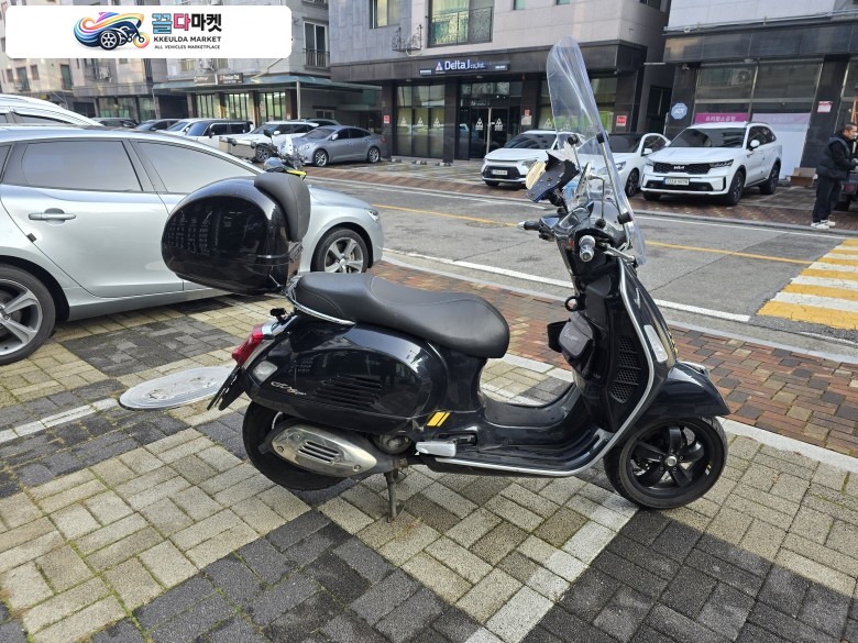 베스파 GTS 300 슈퍼테크 2023년식 베스파슈퍼테크