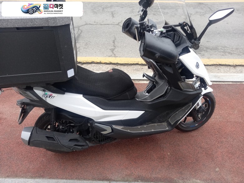 보그 SR 125 GT 2025년식 키로수 얼마 안된네요