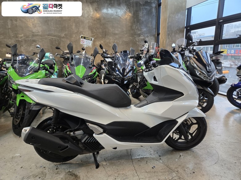 혼다 PCX 125 ABS 2021년식 [가와사키 영등포/바이크랜드] PCX! 중고! 매물 레쓰꼬!