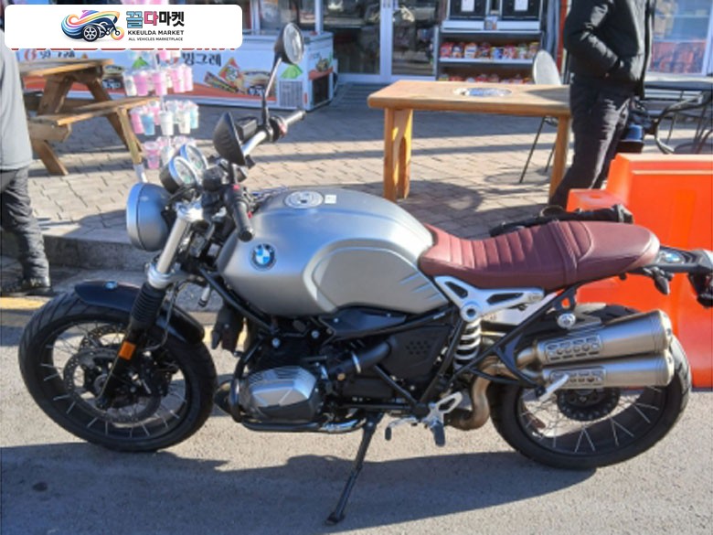BMW R 나인 T 스크램블러 2023년식 새바이크같은