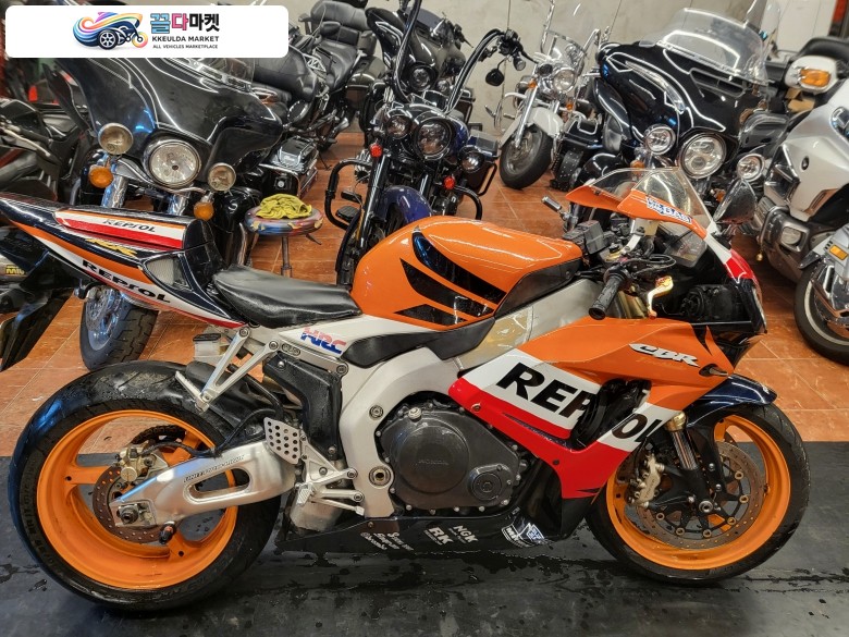 혼다 CBR 1000 RR 2007년식 랩솔 판매합니다