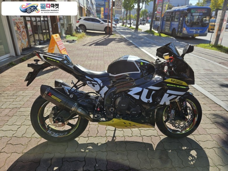 스즈끼 GSX R 1000 2010년식 2010년식 GSXR1000 일본직구엔진스왑 전체 리스토어작업 이쁜차판매
