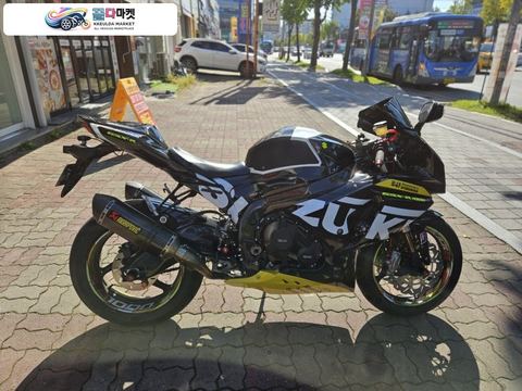 스즈끼 GSX R 1000 2010년식 2010년식 GSXR1000 일본직구엔진스왑 전체 리스토어작업 이쁜차판매