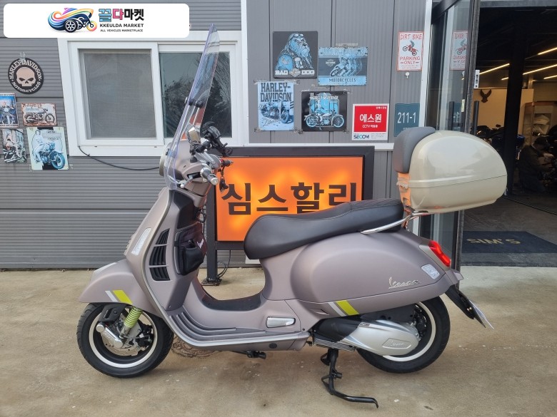 베스파 GTS 300 슈퍼테크 2024년식 24년식 슈퍼테크 판매 무꿍1인소유