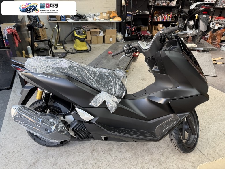 혼다 PCX 125 ABS 2026년식 혼다코리아 2026 PCX125 맷블랙 신차 2026년식 무광블랙 최장 16개월 무이자 카드 결제 26년식 신차 입고
