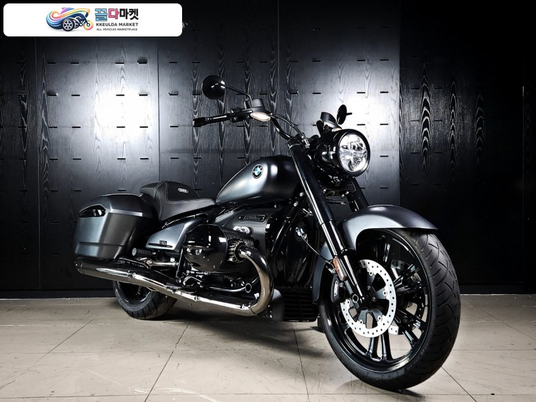 BMW R 18 록테인 2024년식 [BMW 공식모델] R18 록테인 럭셔리 헤리티지 크루저 - BMW모토라드 공식 보증 워런티 2026년 9월 - 후진 기어 탑재 - 무사고 관리잘된 신차급 홈서비스 중고매물 - 정직한 최고가 대차 및 매입을 도와드립니다.