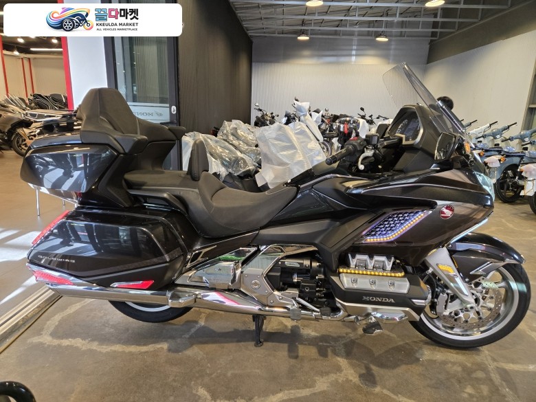 혼다 골드윙 투어 DCT 에어백 2021년식 골드윙.dct1800