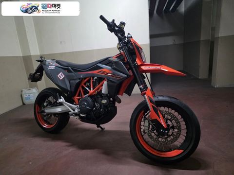 KTM 690 SMC R 2022년식 Ktm 690 smcr판매합니다