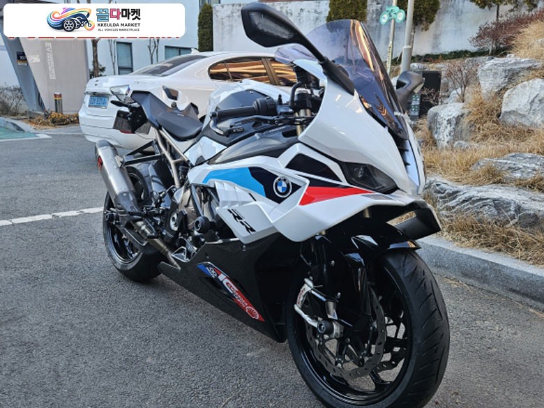BMW S 1000 RR 2020년식 S1000RR M팩 마지막 풀배기 구변완료 차량 신차급 2740키로