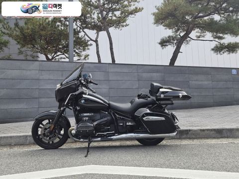 BMW R 18 B 2022년식 23년식 R18B 짧은키로수 할리투어팩 튜닝된 차량 판매합니다.