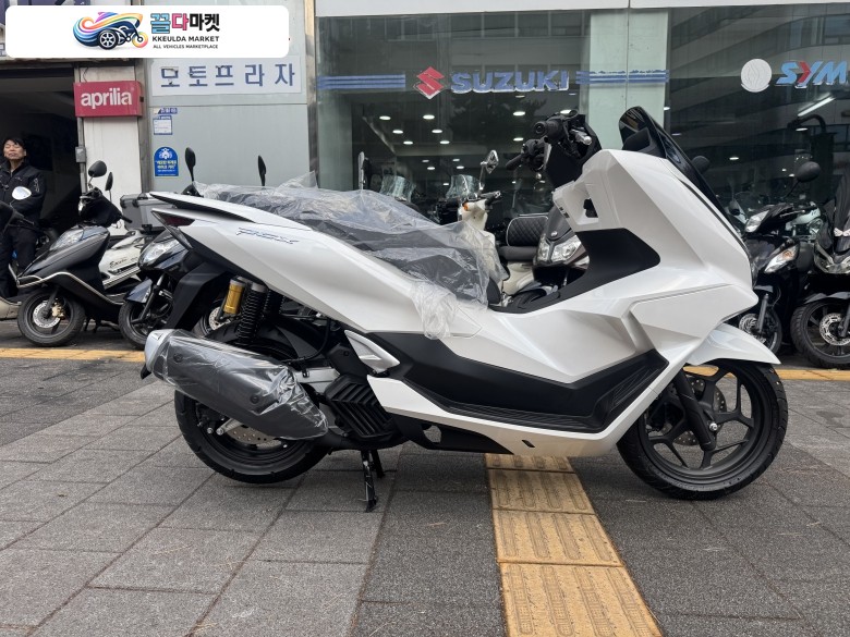 혼다 PCX 125 ABS 2025년식 [혼다]2025년식 PCX ABS 차량이 다량 입고되었습니다