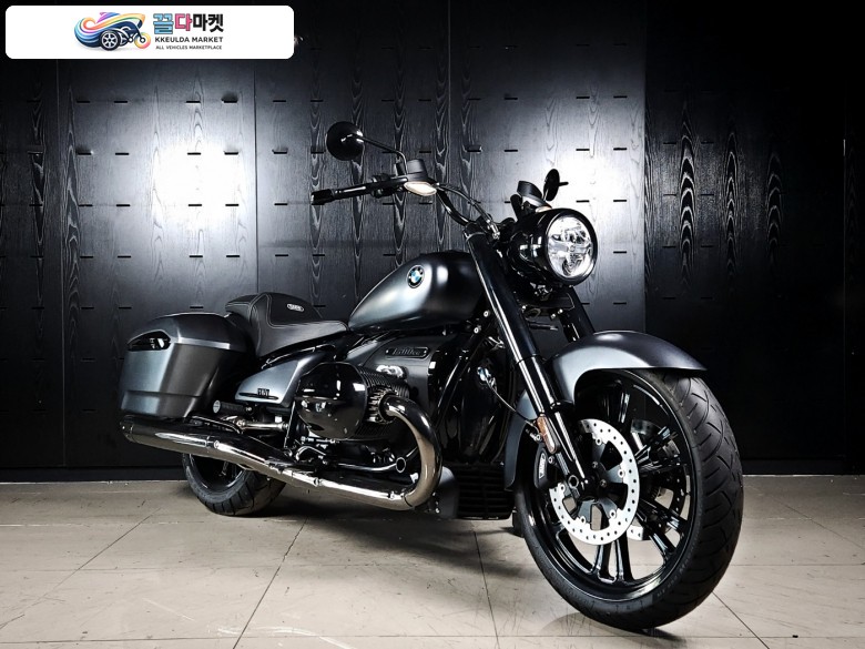 BMW R 18 록테인 2024년식 [BMW 공식모델] R18 록테인 럭셔리 헤리티지 크루저 - BMW모토라드 공식 보증 워런티 2026년 9월 - 후진 기어 탑재 - 무사고 관리잘된 신차급 홈서비스 중고매물 - 정직한 최고가 대차 및 매입을 도와드립니다.