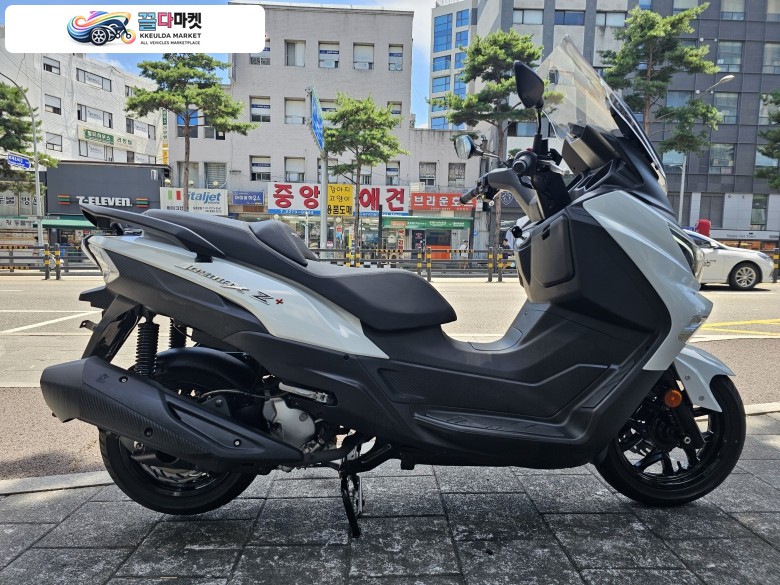 SYM 조이맥스 Z 300 플러스 ABS 2024년식 ▶SYM 조이맥스300Z+ 흰/검 24년식 할인프로모션 / 할부,카드,대차,캐피탈◀