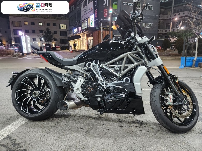 두카티 X 디아벨 S 2019년식 19년식  X DIAVEL S  12000KM
