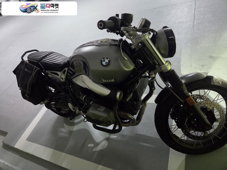 BMW R 나인 T 스크램블러 2021년식 BMW 알나인티스크럼블