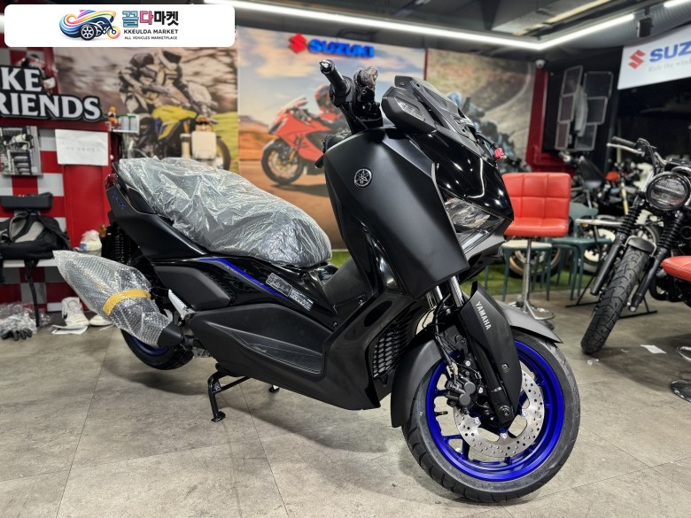 야마하 X 맥스 300 ABS 2025년식 X맥스 300 신차 1대만 할인판매 합니다.