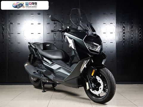 BMW C 400 GT 2024년식 [BMW 공식모델] C400GT 럭셔리 투어링 스쿠터 - BMW모토라드 공식 보증 워런티 2026년 10월 - 무사고 관리잘된 신차급 중고매물 - 정직한 매입과 최고가 대차를 도와드립니다.