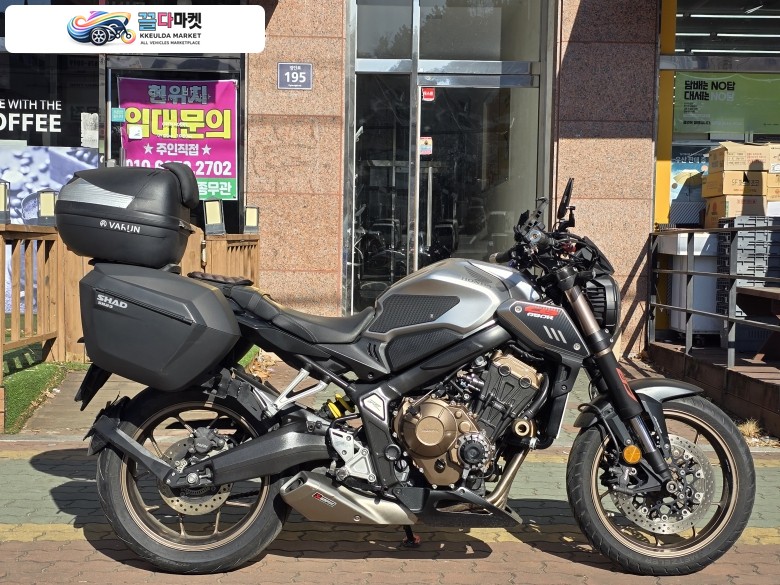 혼다 CB 650 R ABS 2020년식 CB650R 20년식 2만KM 삼박스,블랙박스 풀셋팅차량 당일이전 가능