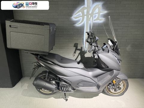 존테스 125 D 2025년식 존테스코리아 ZONTES KOREA 정식수입 존테스125D 블랙색상 프로모션 마지막!!!! 차량 옵션 무상 제공