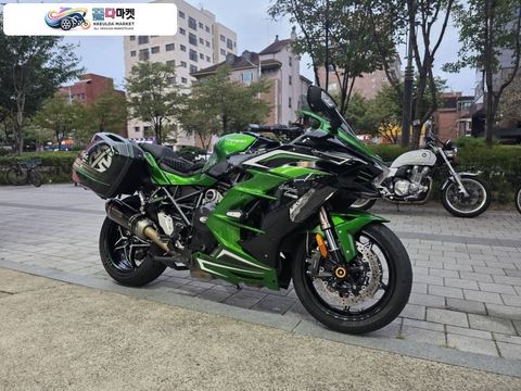 가와사키 닌자 H2 SX SE ABS 2018년식 가와사키 고속투어러 H2 SX SE 판매합니다.