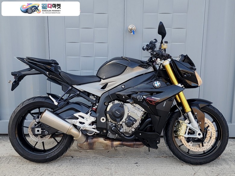 BMW S 1000 R 2016년식 BMW S1000R 상태, 소모품 우수 판매합니다.