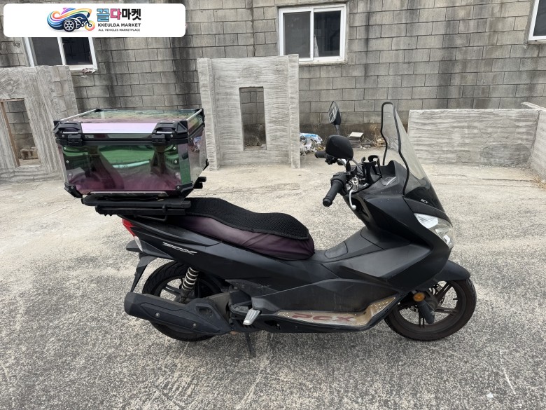 혼다 PCX 125 FI 2017년식 혼다 pcx125 17년 멧블랙 스마트키차량 판매합니다