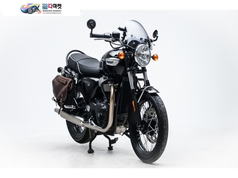 트라이엄프 본네빌 T100 2022년식 연식좋은 관리잘된 깔끔한 차량