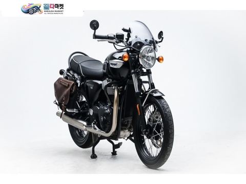 트라이엄프 본네빌 T100 2022년식 연식좋은 관리잘된 깔끔한 차량