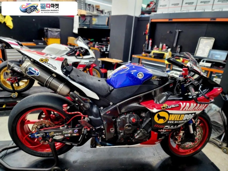 야마하 YZF R1 2012년식 (주)와일드독 서킷 데모차량 레이스 풀 옵션, 풀 튜닝 빅뱅알원 판매합니다