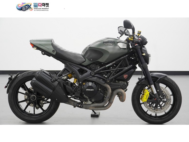두카티 몬스터 1100 EVO 디젤 2013년식 [ 매버릭바이크 ] 관리상태 최고 수준의 두카티 몬스터 1100 EVO 디젤 판매합니다.