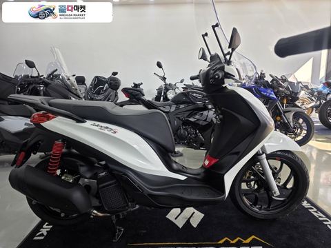 피아지오 메들리 125 S 2023년식 -진주신평오토바이- -피아지오 메들리 125 S- -신차컨디션의 바이크- -2023년식 2,950km 주행한 바이크-