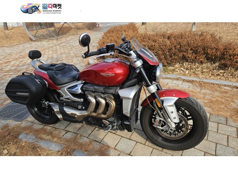 트라이엄프 로켓Ⅲ R 2021년식 트라이엄프 괴물2500cc 로켓3 빵빵한 옵션 장착