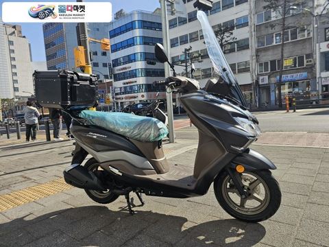 스즈끼 버그만 스트리트 125 EX 2024년식 승차감 좋은 버그만 스트리트 판매합니다