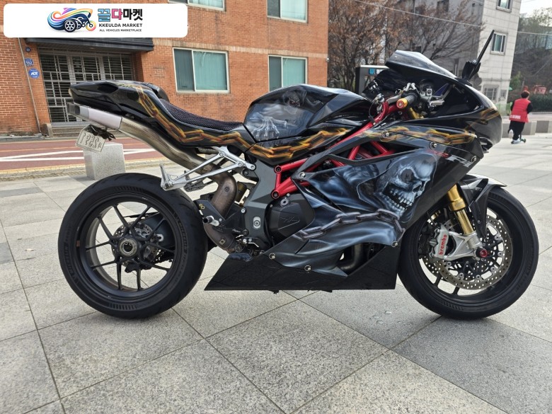 MV-아구스타 F4 1000 RR 2012년식 12년 MV아구스타F4RR 국내한대 커스텀 도색 차량 팝니다.