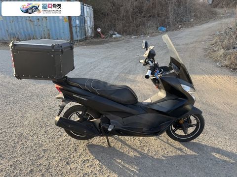 혼다 PCX 125 FI 2016년식 혼다 pcx125 16년 멧블랙컬러 배달셋팅 연비좋은차량 팝니다