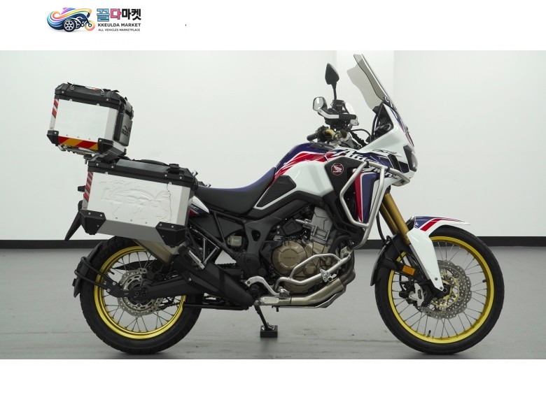 혼다 아프리카 트윈 CRF 1000 L 2018년식 아시아 최대규모 ㅡ파쏘매매단지ㅡ 옵션비용 600만원 들어간 아프리카트윈 판매합니다.