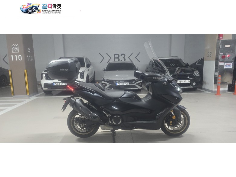 야마하 티맥스 560 2022년식 TMAX560 신테크 팔아요