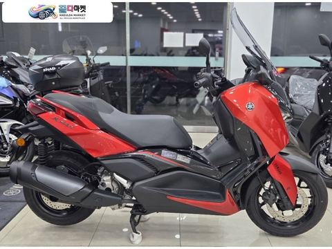 야마하 X 맥스 300 ABS 2025년식 YAMAHA 2025년식 신차와 동일한  XMAX300 레드컬러 판매합니다.