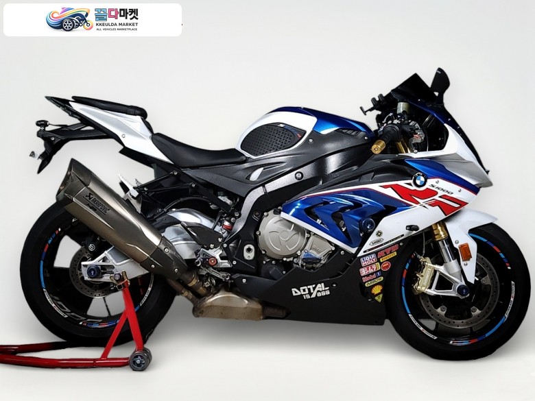 BMW S 1000 RR 2017년식 [ BMW ] S1000RR ABS PRO / 정품 아크라포빅 슬립온 2구 / 무사고 중고 매물 / 매입 및 대차 가능 / 후불 배송 서비스