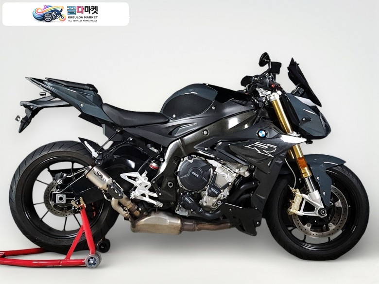 BMW S 1000 R 2017년식 [ BMW ] S1000R ABS 스포츠 네이키드 / 오스틴 레이싱 슬립온 / 무사고 중고 매물 / 매입 및 대차 가능 / 후불 배송 서비스