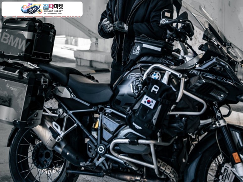 BMW R 1200 GS 어드벤쳐 2017년식 2017 R1200GS ADV 아크라포빅 풀배기