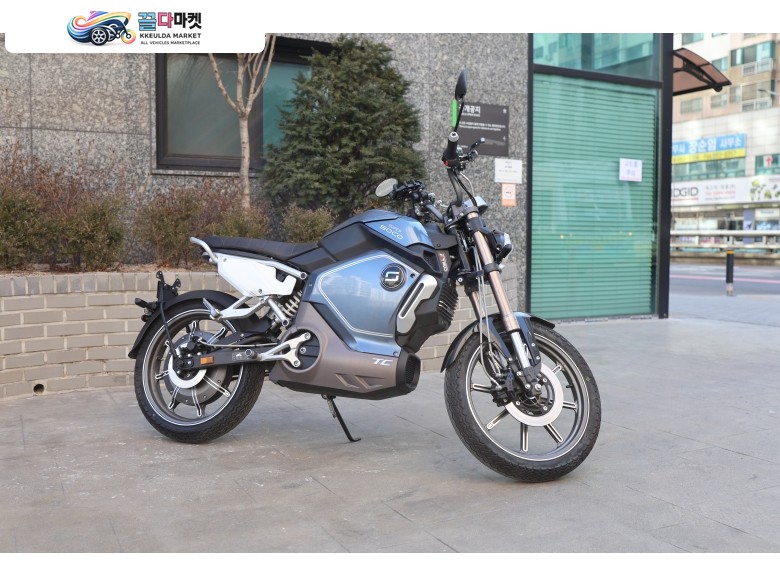 슈퍼쏘코 TC 2022년식 키로수적고  상태 완전 깔끔한 슈퍼쏘코 전기 바이크 판매합니다