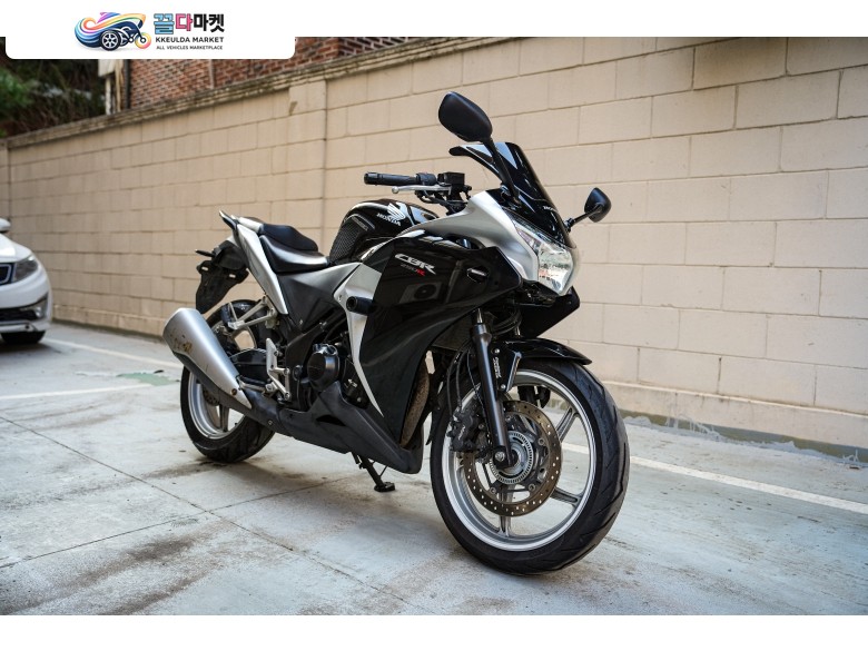 혼다 CBR 250 R ABS 2011년식 11년식 혼다 CBR250R ABS 모델 판매합니다